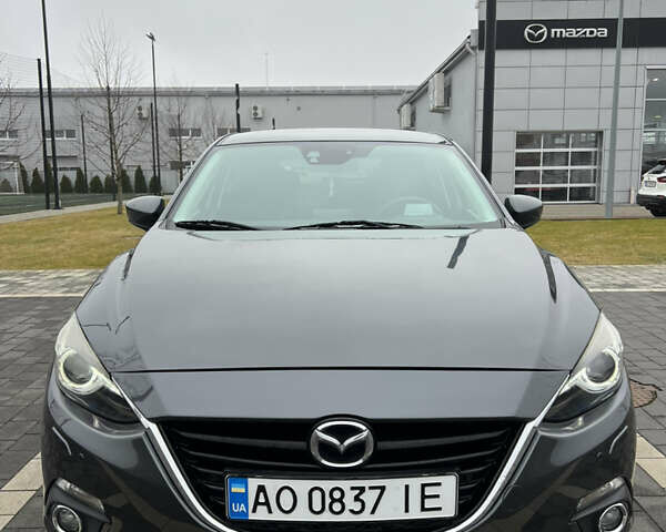 Серый Мазда 3, объемом двигателя 2.2 л и пробегом 255 тыс. км за 10500 $, фото 2 на Automoto.ua