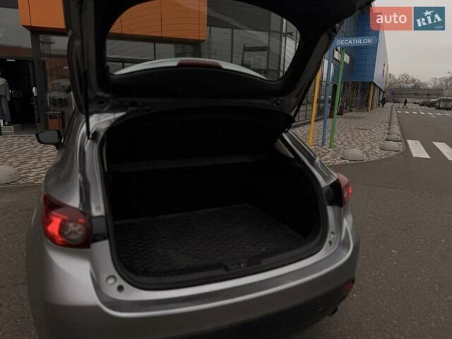 Серый Мазда 3, объемом двигателя 2 л и пробегом 80 тыс. км за 10990 $, фото 6 на Automoto.ua