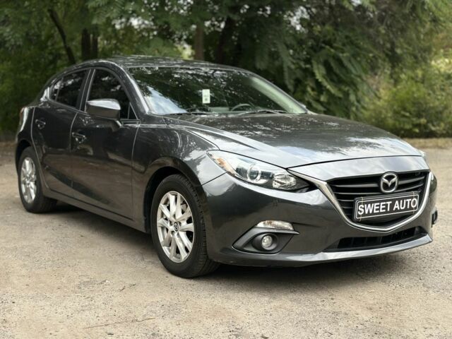 Сірий Мазда 3, об'ємом двигуна 2 л та пробігом 173 тис. км за 11913 $, фото 3 на Automoto.ua