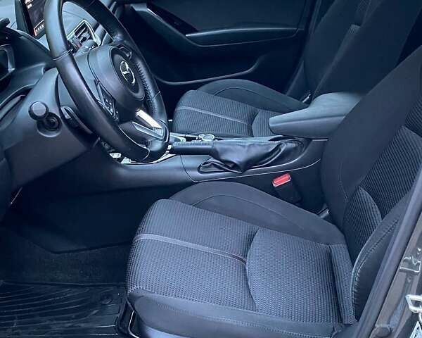 Серый Мазда 3, объемом двигателя 1.5 л и пробегом 39 тыс. км за 13790 $, фото 31 на Automoto.ua