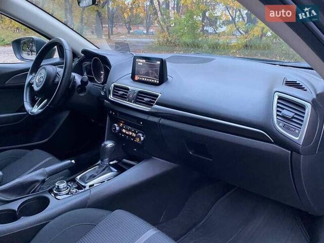 Серый Мазда 3, объемом двигателя 1.5 л и пробегом 39 тыс. км за 13790 $, фото 29 на Automoto.ua