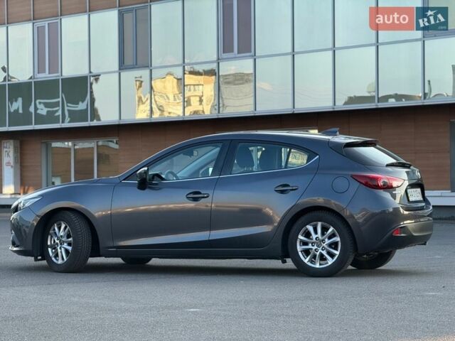 Серый Мазда 3, объемом двигателя 1.5 л и пробегом 102 тыс. км за 13900 $, фото 3 на Automoto.ua