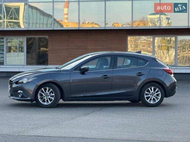 Серый Мазда 3, объемом двигателя 1.5 л и пробегом 102 тыс. км за 13900 $, фото 2 на Automoto.ua