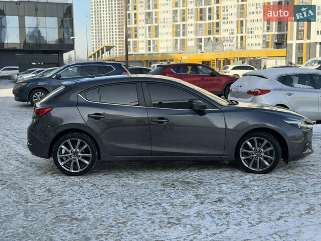 Сірий Мазда 3, об'ємом двигуна 2 л та пробігом 76 тис. км за 12500 $, фото 10 на Automoto.ua