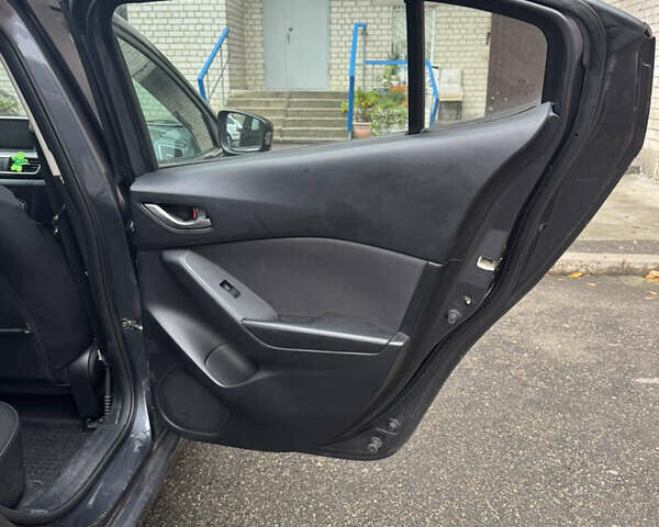 Сірий Мазда 3, об'ємом двигуна 2 л та пробігом 110 тис. км за 9600 $, фото 11 на Automoto.ua