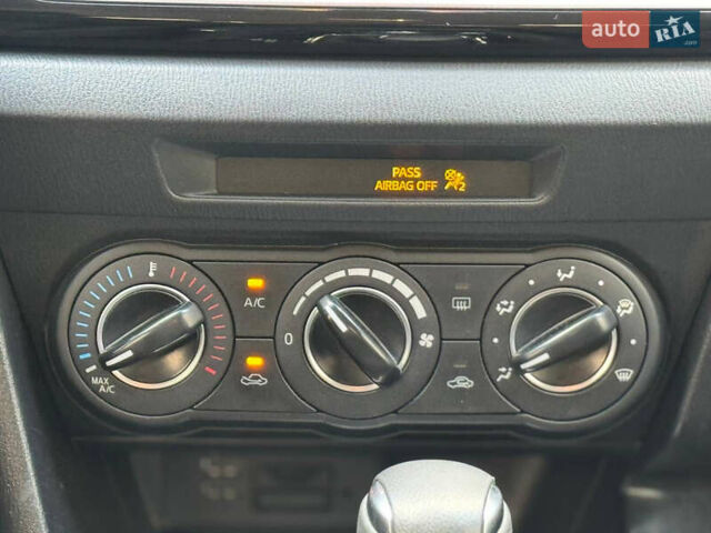 Сірий Мазда 3, об'ємом двигуна 2 л та пробігом 113 тис. км за 10999 $, фото 29 на Automoto.ua