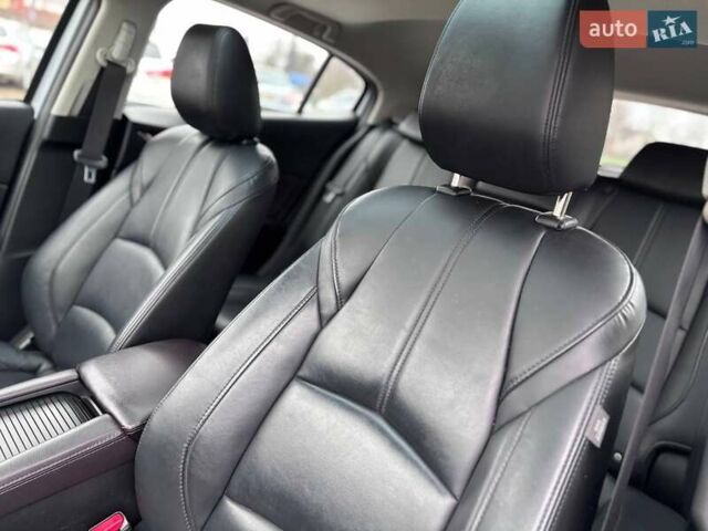 Серый Мазда 3, объемом двигателя 2.49 л и пробегом 82 тыс. км за 9999 $, фото 13 на Automoto.ua