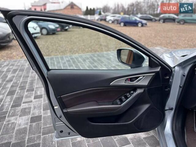 Серый Мазда 3, объемом двигателя 2.49 л и пробегом 82 тыс. км за 9999 $, фото 10 на Automoto.ua