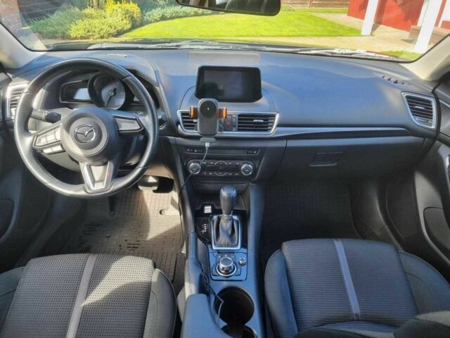 Сірий Мазда 3, об'ємом двигуна 1.5 л та пробігом 120 тис. км за 15497 $, фото 1 на Automoto.ua