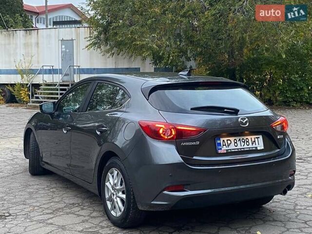 Серый Мазда 3, объемом двигателя 1.5 л и пробегом 39 тыс. км за 13790 $, фото 3 на Automoto.ua