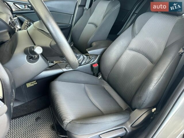 Серый Мазда 3, объемом двигателя 2 л и пробегом 81 тыс. км за 9500 $, фото 9 на Automoto.ua