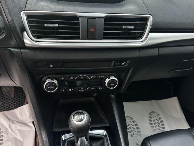 Сірий Мазда 3, об'ємом двигуна 0 л та пробігом 101 тис. км за 10800 $, фото 14 на Automoto.ua