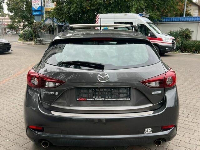 Сірий Мазда 3, об'ємом двигуна 0 л та пробігом 137 тис. км за 12500 $, фото 3 на Automoto.ua