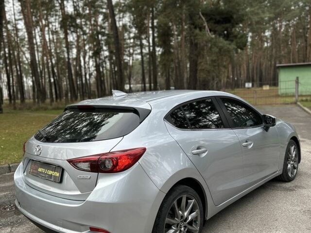 Сірий Мазда 3, об'ємом двигуна 0 л та пробігом 101 тис. км за 10800 $, фото 6 на Automoto.ua