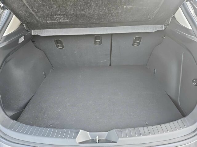 Серый Мазда 3, объемом двигателя 2.5 л и пробегом 54 тыс. км за 4500 $, фото 14 на Automoto.ua