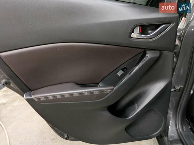 Серый Мазда 3, объемом двигателя 2 л и пробегом 133 тыс. км за 12900 $, фото 29 на Automoto.ua