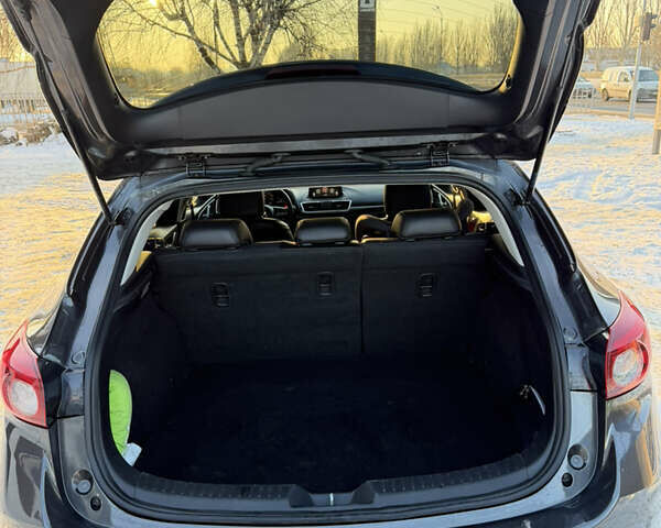 Серый Мазда 3, объемом двигателя 2.49 л и пробегом 160 тыс. км за 14800 $, фото 16 на Automoto.ua