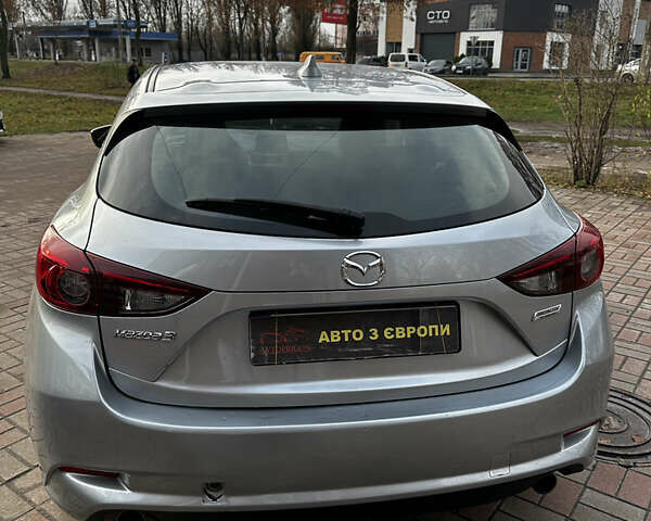 Серый Мазда 3, объемом двигателя 2.4 л и пробегом 101 тыс. км за 10800 $, фото 15 на Automoto.ua