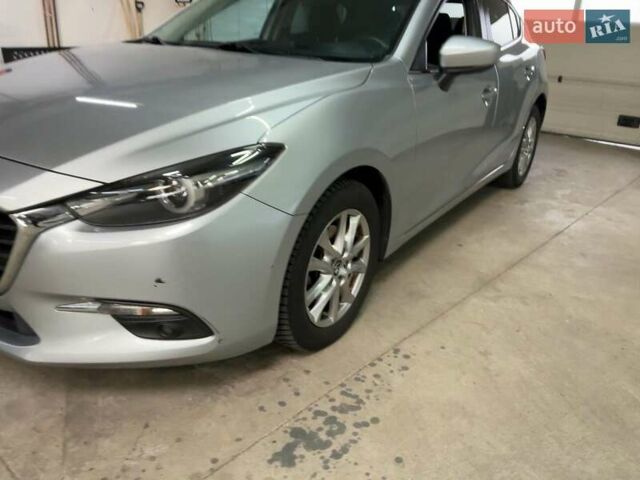 Сірий Мазда 3, об'ємом двигуна 2.2 л та пробігом 182 тис. км за 5900 $, фото 2 на Automoto.ua