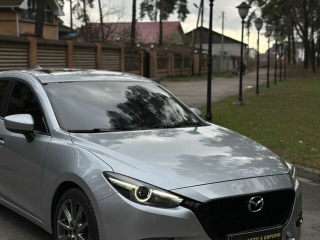 Серый Мазда 3, объемом двигателя 0 л и пробегом 101 тыс. км за 9000 $, фото 3 на Automoto.ua