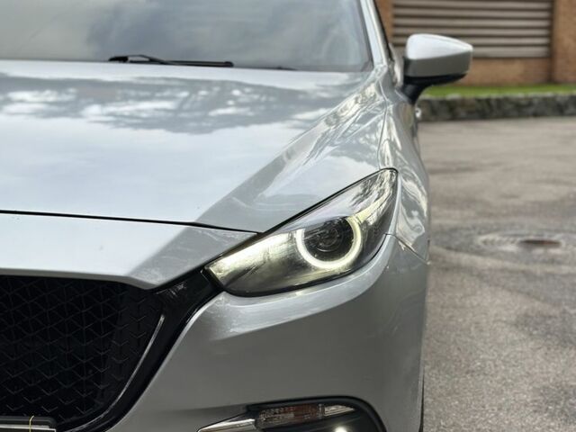 Сірий Мазда 3, об'ємом двигуна 0 л та пробігом 101 тис. км за 10800 $, фото 2 на Automoto.ua