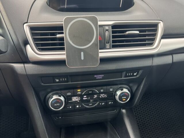 Серый Мазда 3, объемом двигателя 1.5 л и пробегом 143 тыс. км за 11700 $, фото 17 на Automoto.ua