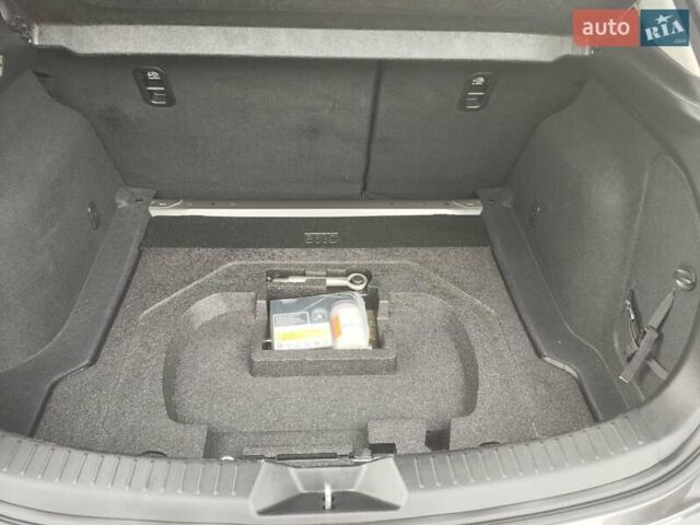 Серый Мазда 3, объемом двигателя 1.5 л и пробегом 92 тыс. км за 16500 $, фото 14 на Automoto.ua
