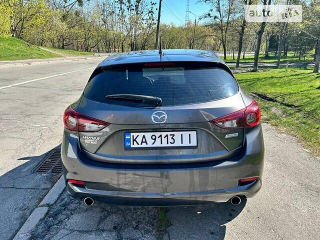 Сірий Мазда 3, об'ємом двигуна 2.49 л та пробігом 22 тис. км за 15499 $, фото 2 на Automoto.ua