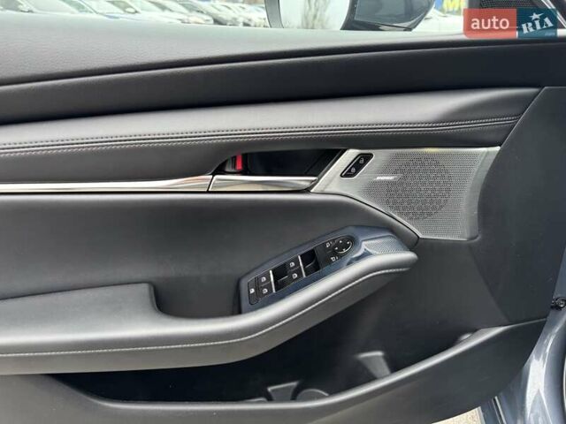 Серый Мазда 3, объемом двигателя 2.49 л и пробегом 48 тыс. км за 19900 $, фото 9 на Automoto.ua