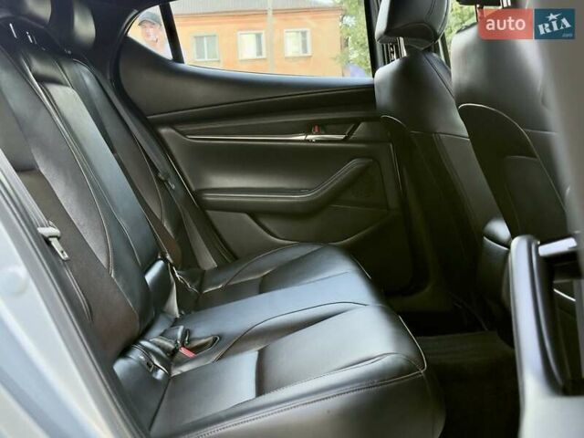 Сірий Мазда 3, об'ємом двигуна 2.49 л та пробігом 55 тис. км за 18198 $, фото 43 на Automoto.ua