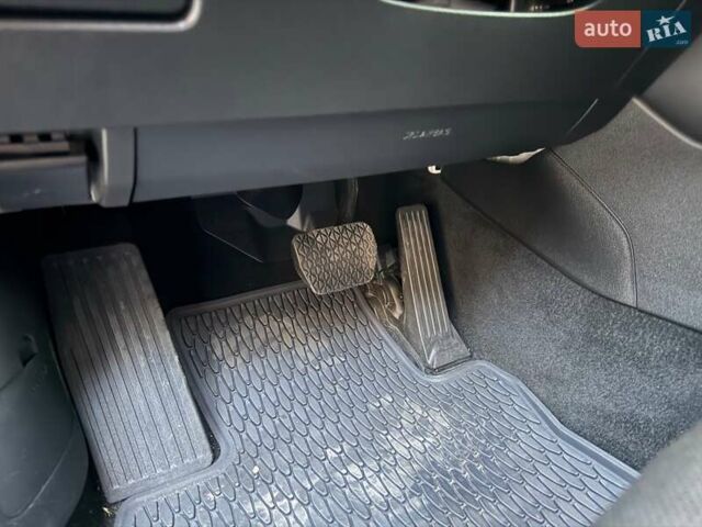 Серый Мазда 3, объемом двигателя 1.5 л и пробегом 97 тыс. км за 19000 $, фото 76 на Automoto.ua