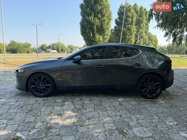 Сірий Мазда 3, об'ємом двигуна 2.49 л та пробігом 135 тис. км за 13999 $, фото 7 на Automoto.ua