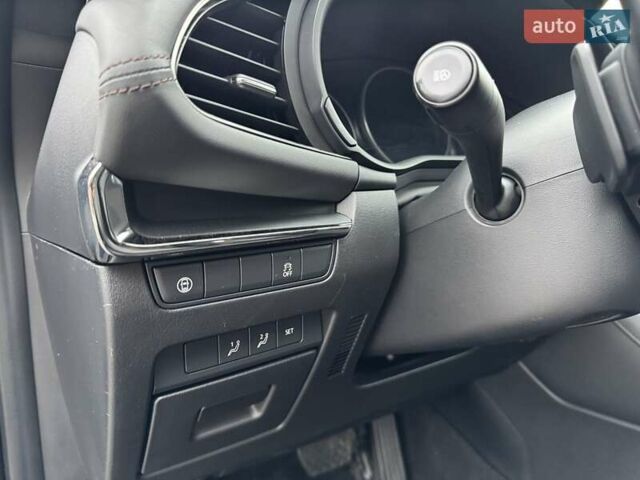 Серый Мазда 3, объемом двигателя 2.49 л и пробегом 48 тыс. км за 19900 $, фото 10 на Automoto.ua