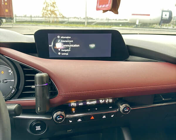 Серый Мазда 3, объемом двигателя 2.49 л и пробегом 72 тыс. км за 20900 $, фото 23 на Automoto.ua