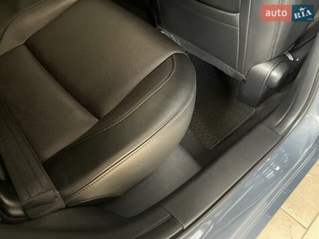 Серый Мазда 3, объемом двигателя 2.5 л и пробегом 9 тыс. км за 20100 $, фото 122 на Automoto.ua