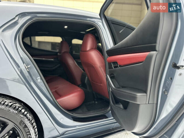 Сірий Мазда 3, об'ємом двигуна 2.5 л та пробігом 72 тис. км за 17999 $, фото 46 на Automoto.ua