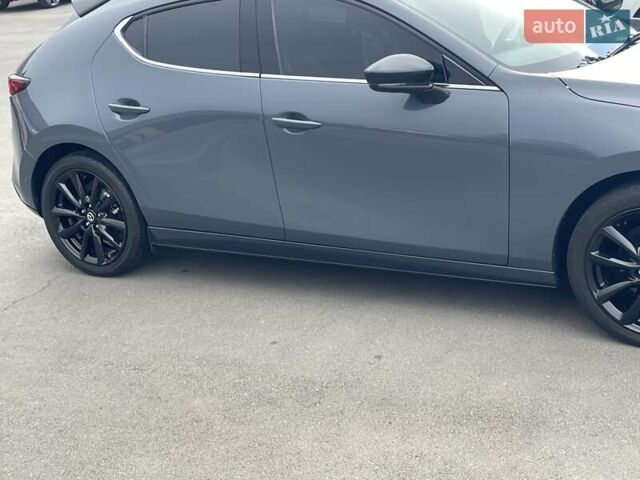 Серый Мазда 3, объемом двигателя 2.5 л и пробегом 9 тыс. км за 20100 $, фото 10 на Automoto.ua