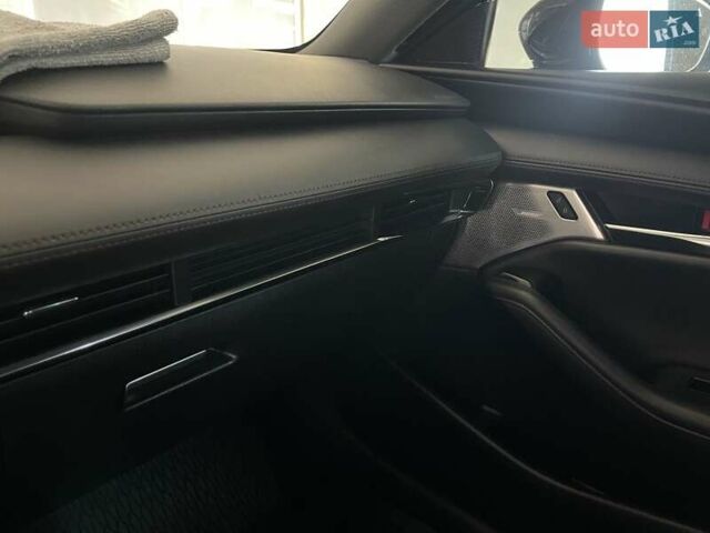 Серый Мазда 3, объемом двигателя 2.5 л и пробегом 9 тыс. км за 20100 $, фото 129 на Automoto.ua