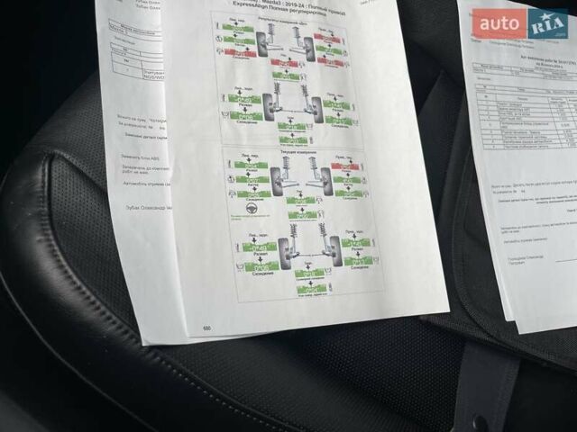 Серый Мазда 3, объемом двигателя 2.5 л и пробегом 9 тыс. км за 20100 $, фото 16 на Automoto.ua