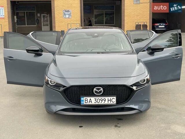 Серый Мазда 3, объемом двигателя 2.5 л и пробегом 9 тыс. км за 20100 $, фото 12 на Automoto.ua