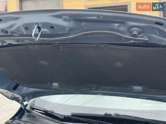 Серый Мазда 3, объемом двигателя 2.5 л и пробегом 9 тыс. км за 20100 $, фото 36 на Automoto.ua