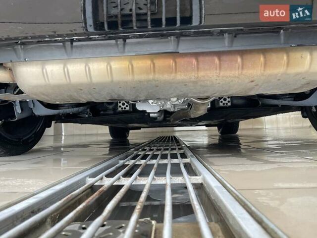 Серый Мазда 3, объемом двигателя 2.5 л и пробегом 9 тыс. км за 20100 $, фото 92 на Automoto.ua