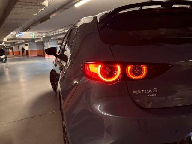 Сірий Мазда 3, об'ємом двигуна 2.5 л та пробігом 28 тис. км за 22000 $, фото 7 на Automoto.ua