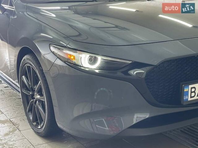 Серый Мазда 3, объемом двигателя 2.5 л и пробегом 9 тыс. км за 20100 $, фото 107 на Automoto.ua