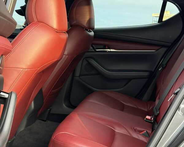 Сірий Мазда 3, об'ємом двигуна 2.5 л та пробігом 79 тис. км за 17000 $, фото 12 на Automoto.ua