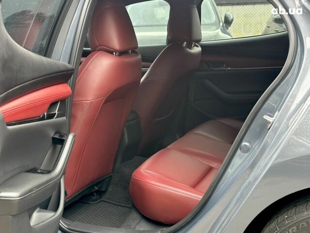 Сірий Мазда 3, об'ємом двигуна 2.5 л та пробігом 28 тис. км за 20900 $, фото 17 на Automoto.ua