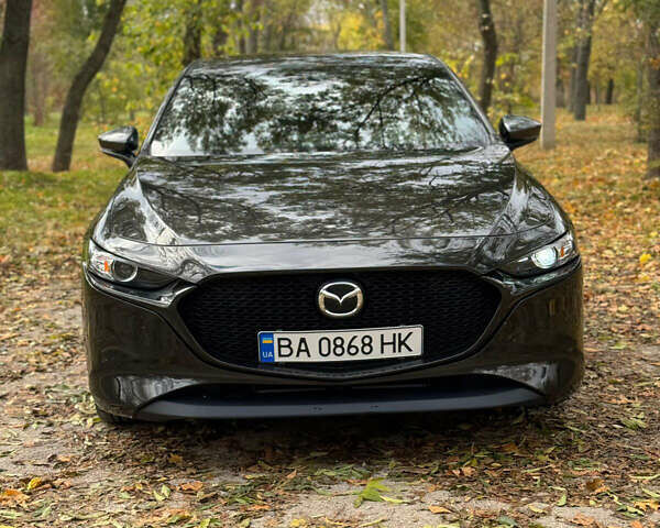 Сірий Мазда 3, об'ємом двигуна 2.5 л та пробігом 35 тис. км за 19200 $, фото 6 на Automoto.ua