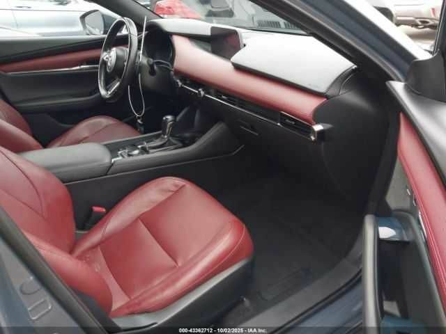 Сірий Мазда 3, об'ємом двигуна 2.5 л та пробігом 68 тис. км за 4500 $, фото 4 на Automoto.ua