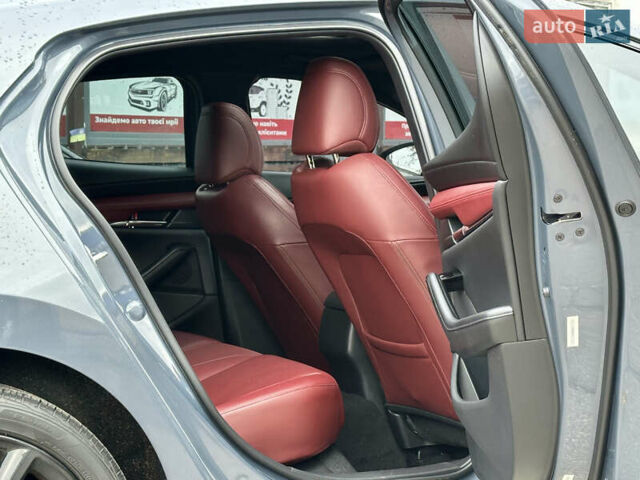 Серый Мазда 3, объемом двигателя 2.49 л и пробегом 28 тыс. км за 20900 $, фото 23 на Automoto.ua