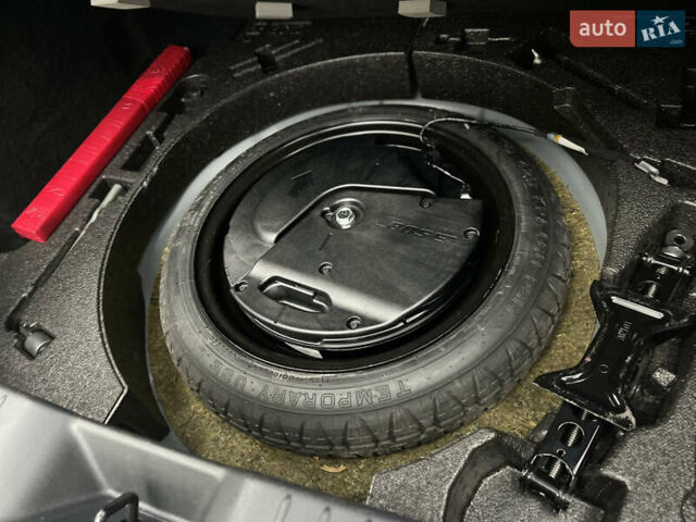 Серый Мазда 3, объемом двигателя 2.49 л и пробегом 65 тыс. км за 17000 $, фото 8 на Automoto.ua